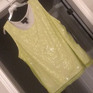 Sleeveless sprinkle shirt!